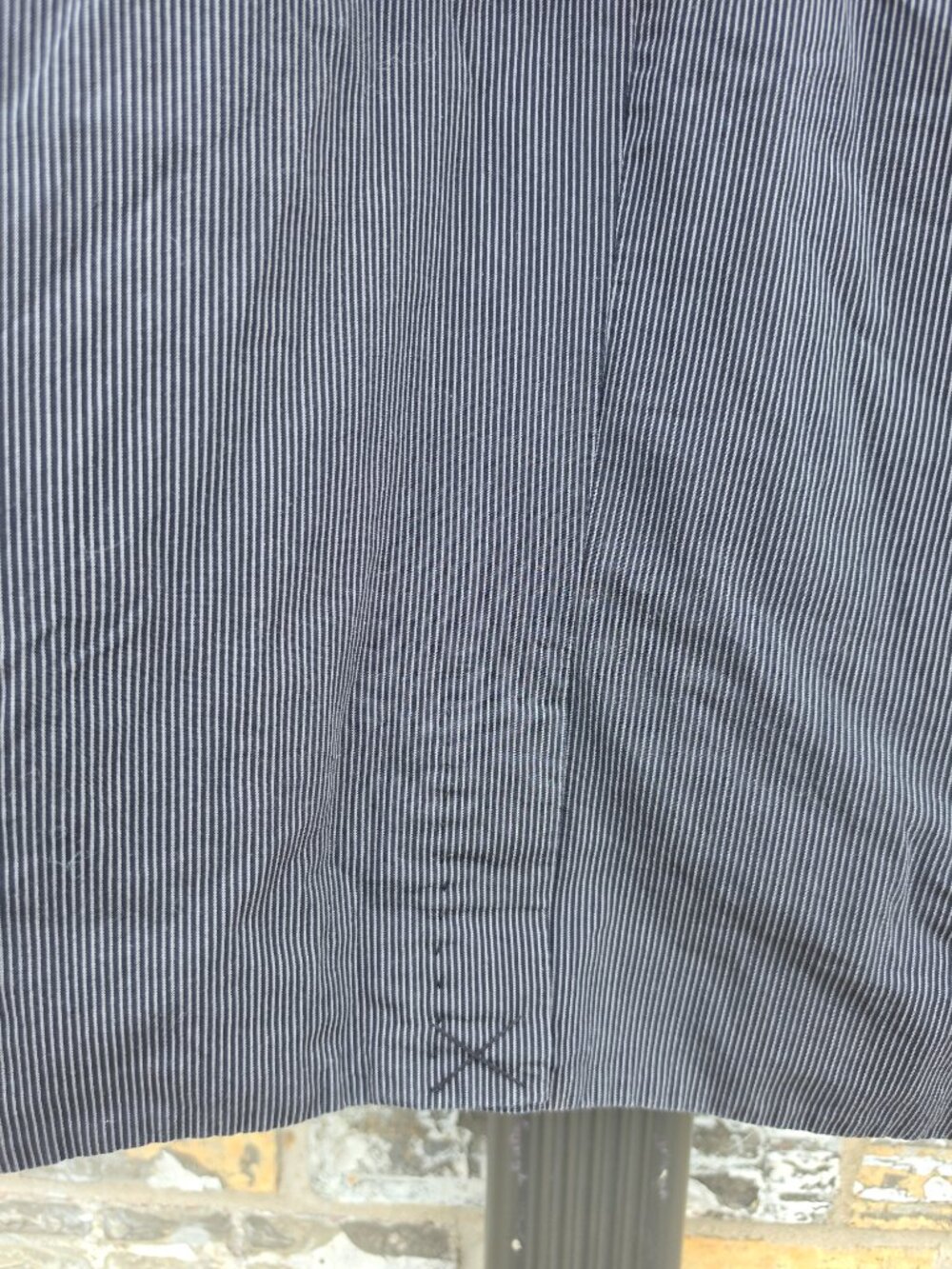 GUESS Size L/G Gray Pinstripe Hooded Vest – Zip & Button Front - Picture 5 of 11